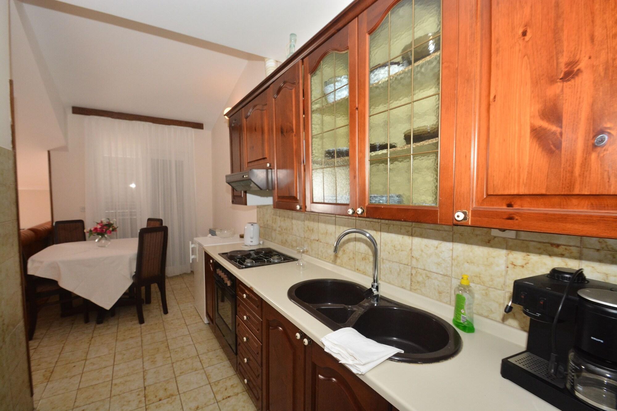 Pansion Dioklecijan Apartment โปดสตรานา ภายนอก รูปภาพ