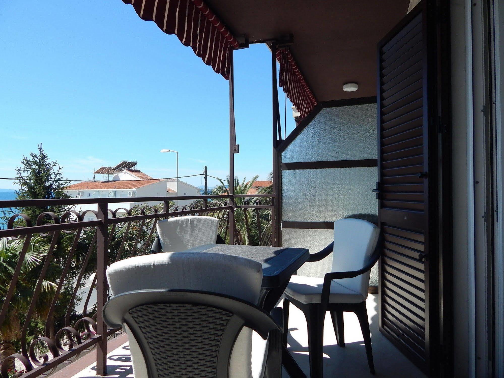 Pansion Dioklecijan Apartment โปดสตรานา ภายนอก รูปภาพ